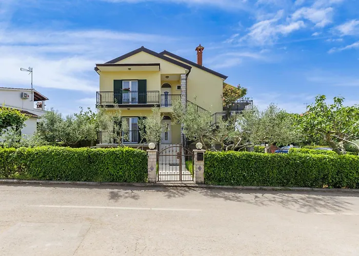 Jenny-2 By Interhome * Πόρετς